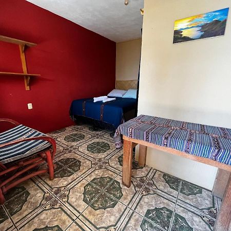 Kawoq Guesthouse San Pedro La Laguna Esterno foto