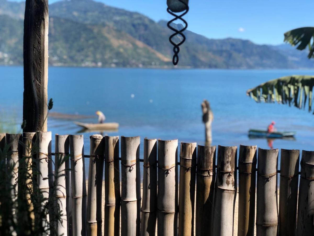 Kawoq Guesthouse San Pedro La Laguna Esterno foto