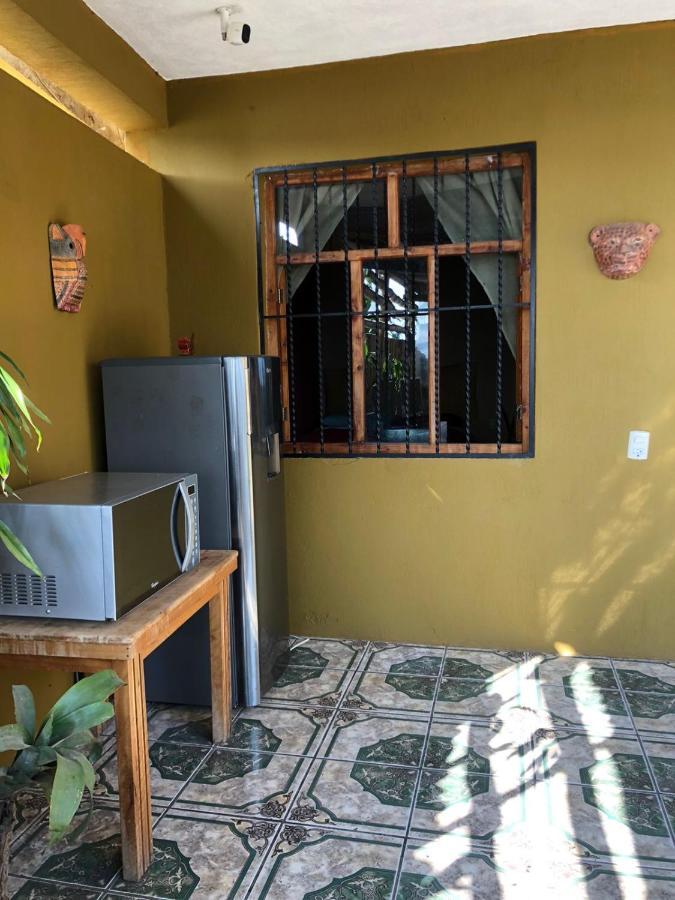 Kawoq Guesthouse San Pedro La Laguna Esterno foto