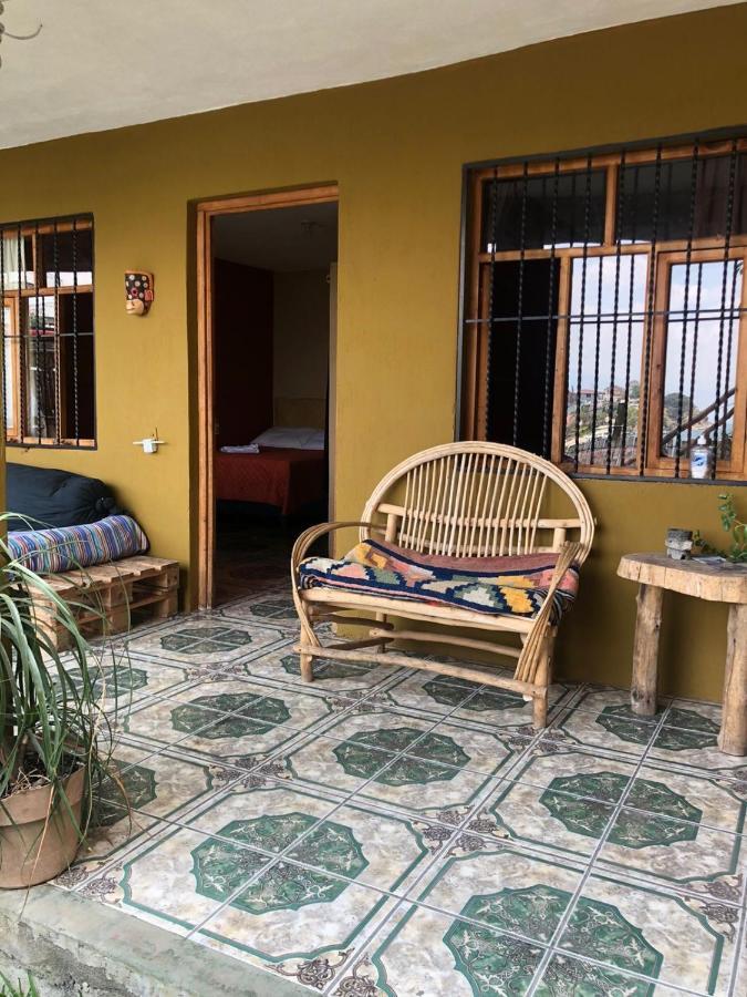 Kawoq Guesthouse San Pedro La Laguna Esterno foto