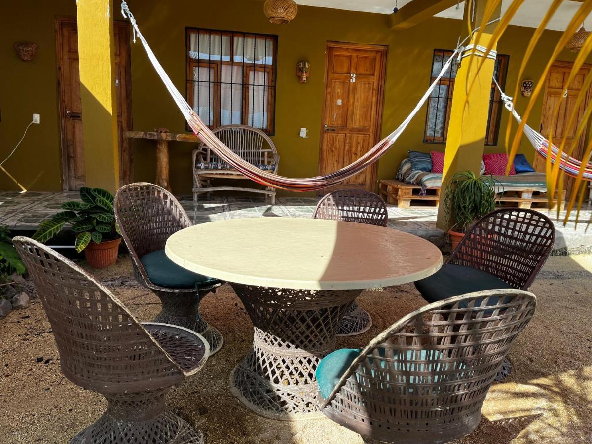 Kawoq Guesthouse San Pedro La Laguna Esterno foto