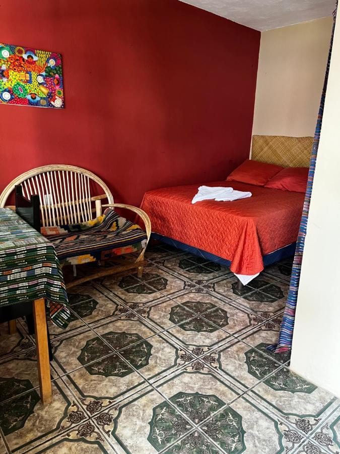 Kawoq Guesthouse San Pedro La Laguna Esterno foto
